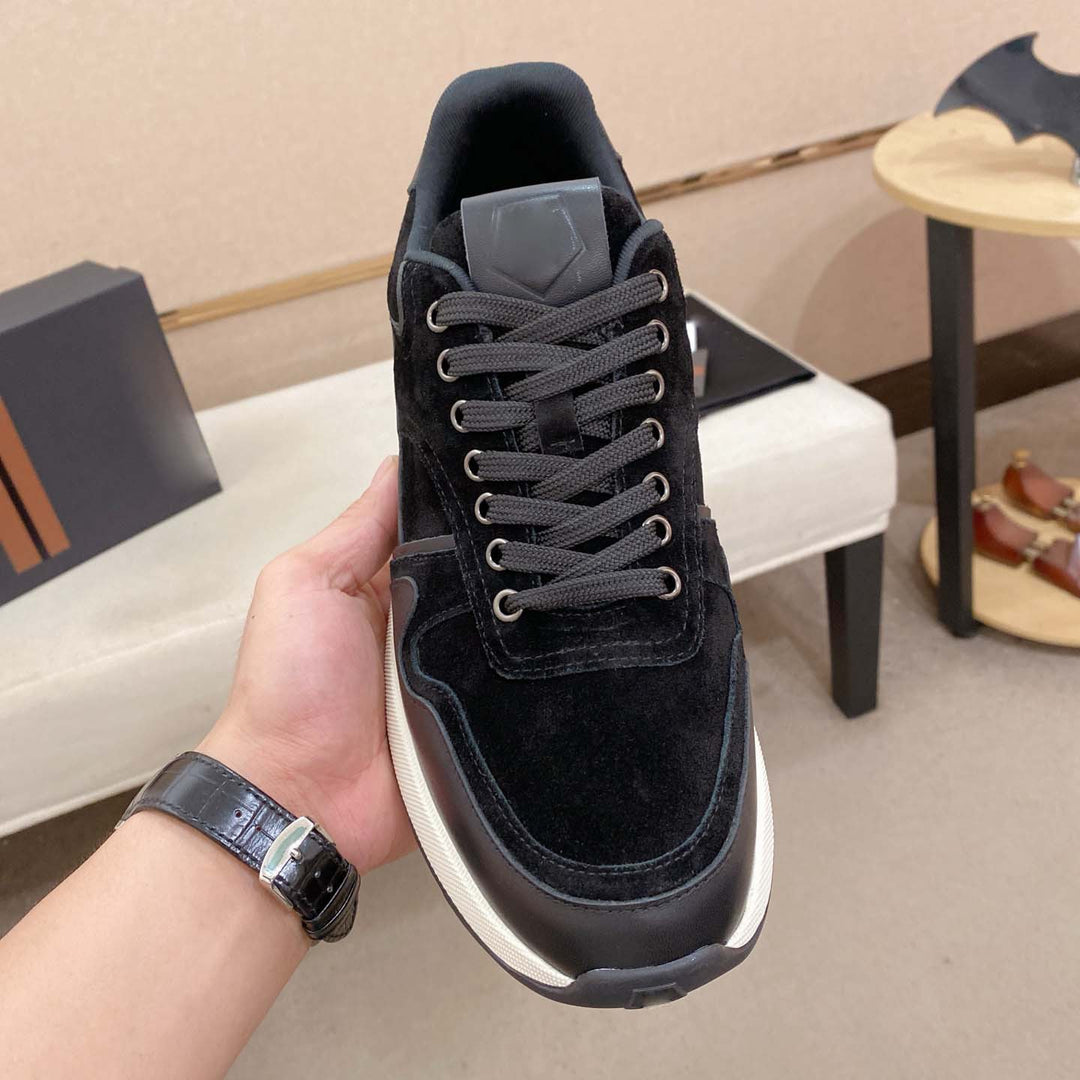 Damen Komfortable Sneaker mit modischem Wildleder-Obermaterial EB
