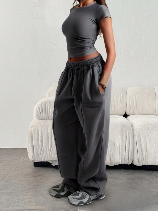 Damen nan enges Cropshirt und weite High-Waist Jogginghosen-Set EB