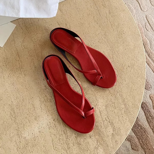 Damen Zehentrenner-Sandalen mit elegantem Riemendesign und leichtem Fußbett EB