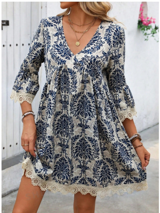 Damen Tunika-Kleid mit viktorianischem Muster und Spitzenakzenten EB