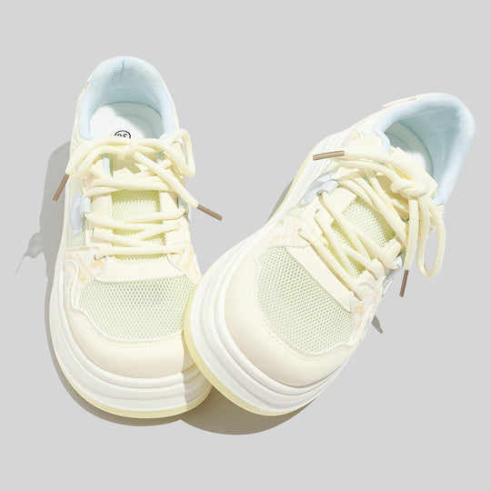 Damen Atmungsaktive Sneakers mit innovativem Komfortsystem und elastischen Schnürsenkeln EB