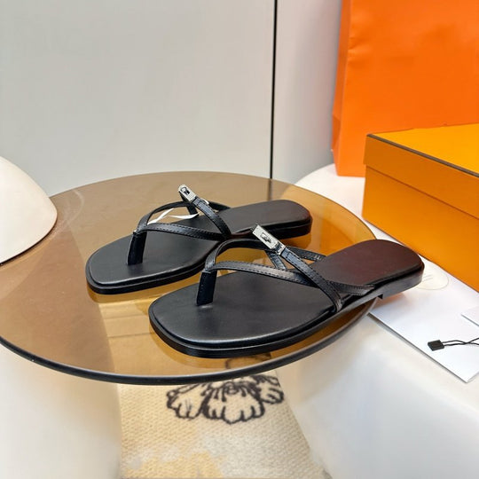 Damen Zehentrenner-Sandalen mit elegantem Riemendesign und modischer Schnalle EB