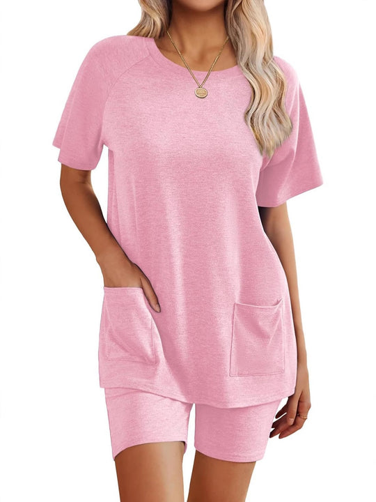Damen Loungewear-Set mit angenehm weitem Schnitt und praktischen Taschen EB
