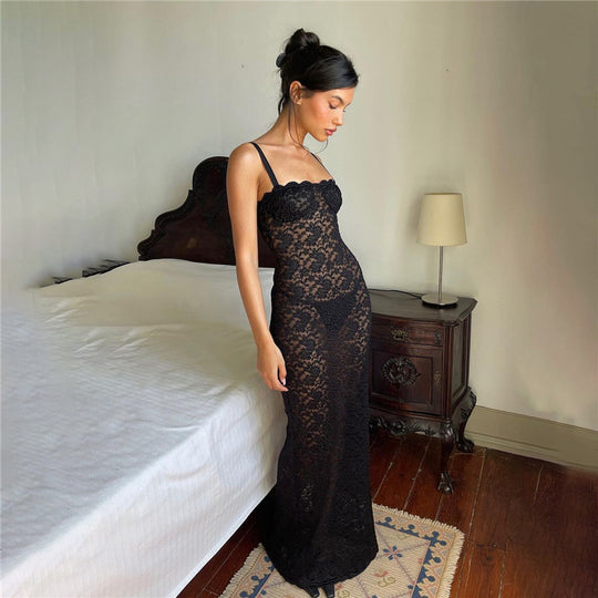 Damen Spitzenkleid mit verführerischem Schlitz und Spaghettiträgern EB
