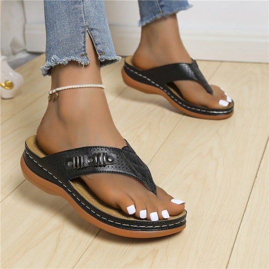 Damen Zehentrenner-Sandalen mit komfortablem Fußbett und modischem Riemendesign EB