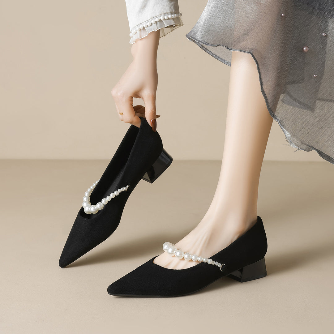 Damen elegante Pumps mit perlenverziertem Riemchen EB