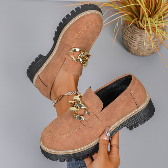 Damen Elegante Mokassins mit robustem Profil und dekorativem Ketten-Detail EB
