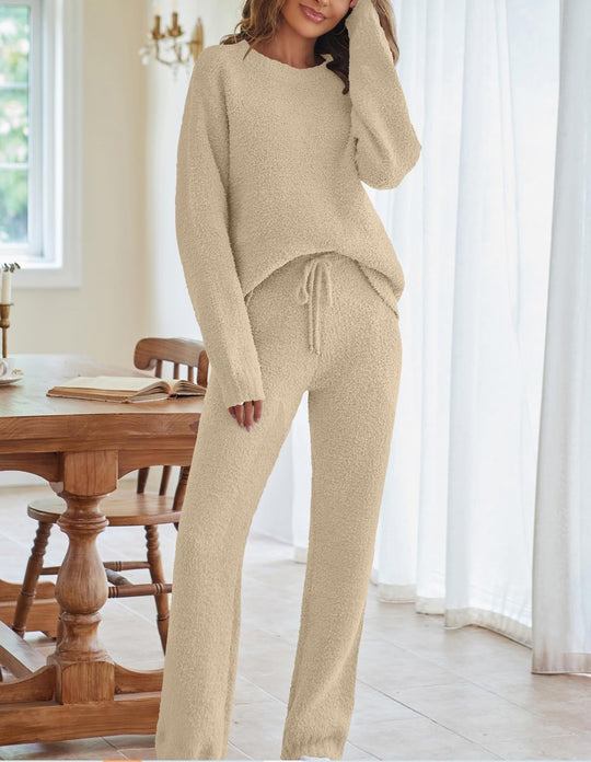 Damen nan kuscheliges Lounge-Set mit Oversize-Pullover und Kordelzughose EB