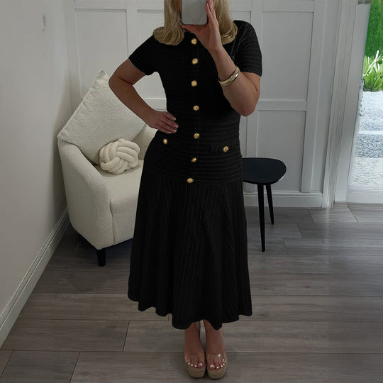 Damen Maxikleid mit eleganten Knopfdetails und strukturiertem Stoff EB