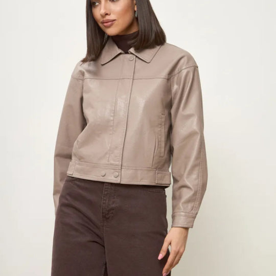 Damen modische cropped Kunstlederjacke mit eleganten Details EB