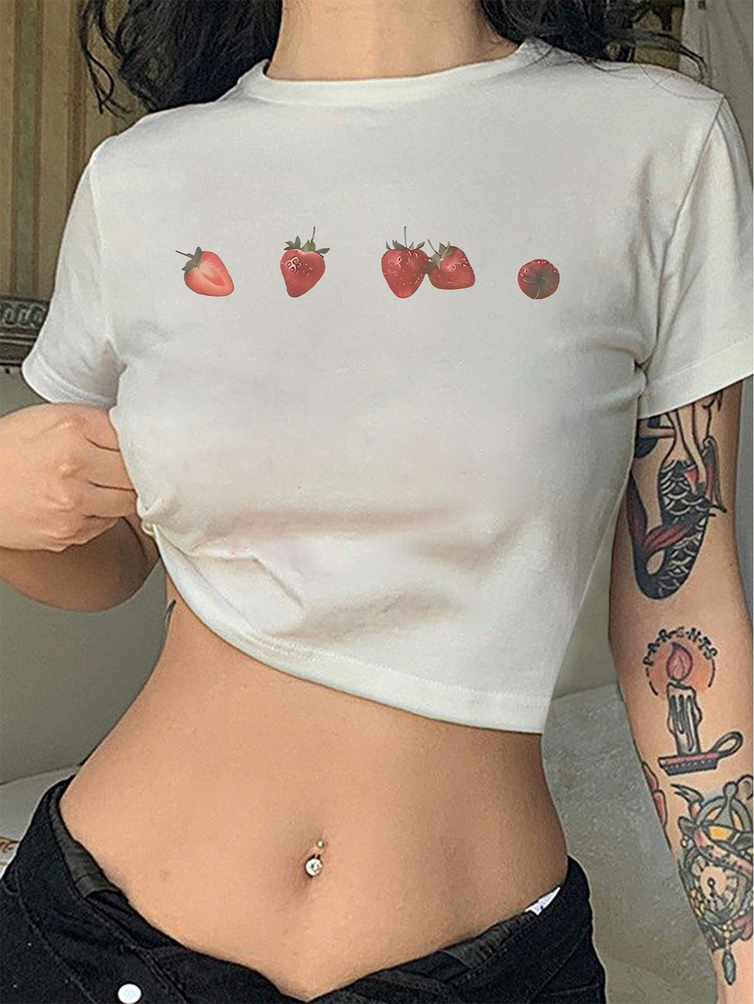 Damen Crop-T-Shirt mit kreativem Totenkopf-Design und figurbetontem Schnitt EB