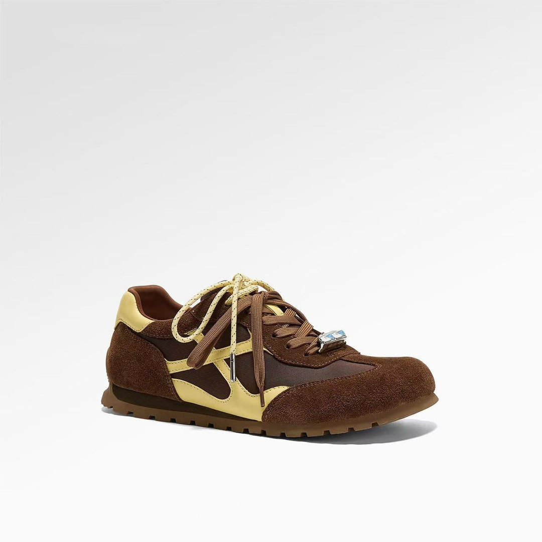 Damen Sportliche Sneakers mit atmungsaktivem Mesh und metallic Glanz EB
