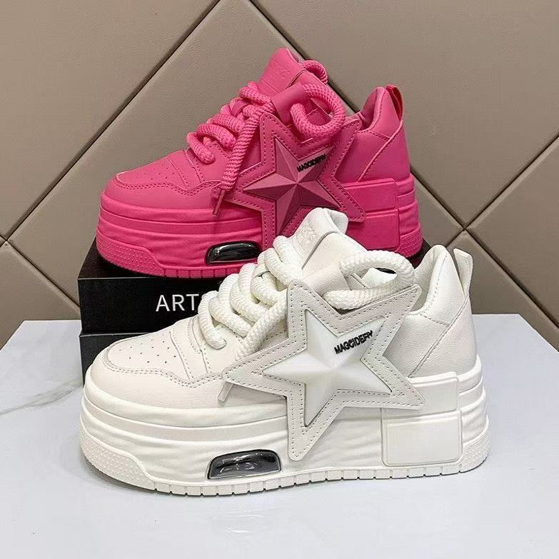 Damen Chunky Sneakers mit auffälligem Sternen-Design und gepolsterter Sohle EB