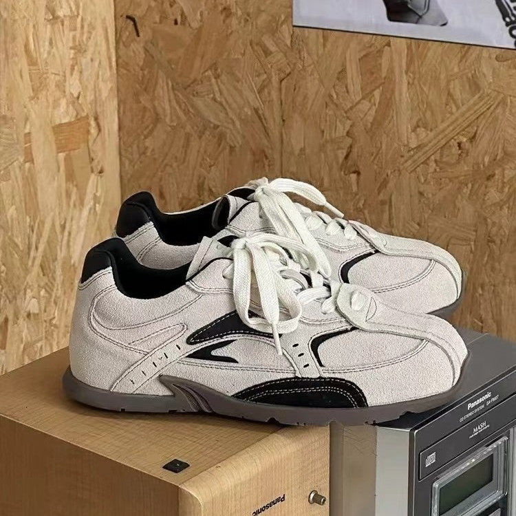 Damen Sportliche Sneaker mit robustem Obermaterial und rutschfester Sohle EB