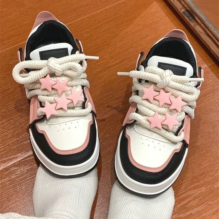 Damen Sportliche Sneaker mit verspieltem Sternenmotiv EB