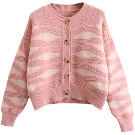 Damen Strickjacke mit einzigartigem Wellenmuster und goldenen Knöpfen EB