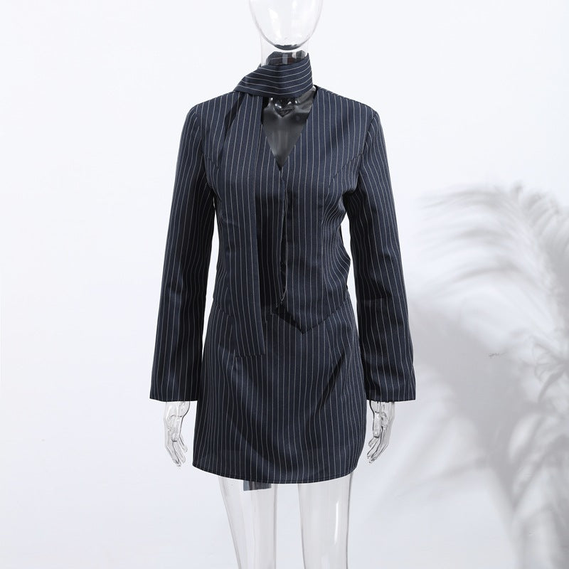 Damen Elegantes Hemdblusenkleid mit feinen Nadelstreifen und Halsband EB
