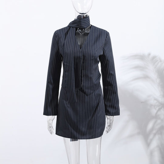 Damen Elegantes Hemdblusenkleid mit feinen Nadelstreifen und Halsband EB