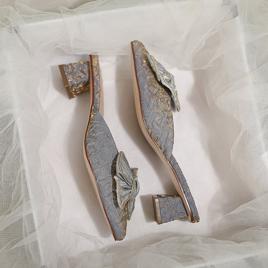 Damen elegante Mules mit besonderem Schmuckdetail EB