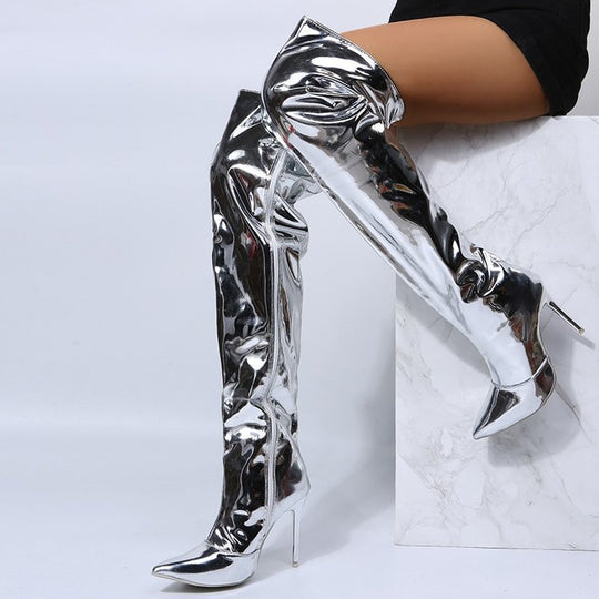 Damen Hohe Stiefel aus glänzendem Material mit spitzem Absatz EB