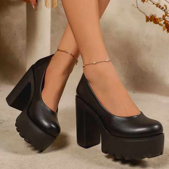 Damen Plateaupumps mit robuster Sohle und elegantem Design EB