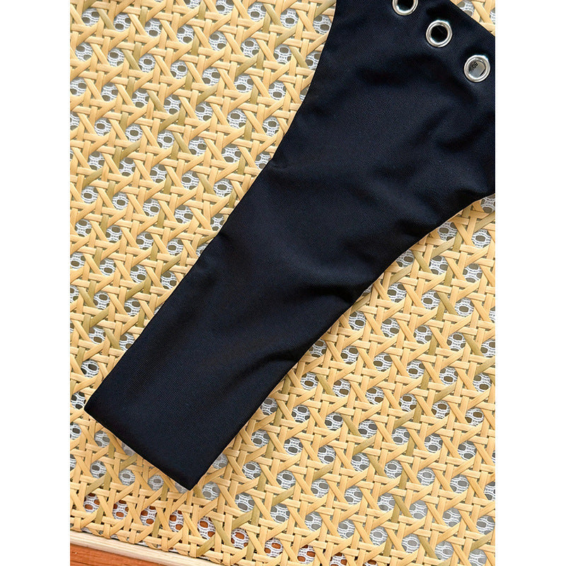 Damen Bikini mit auffälligen Ösen EB