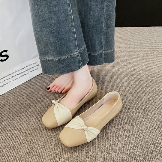 Damen elegante Ballerinas mit modischer Rüschendetail und Perlenakzent EB