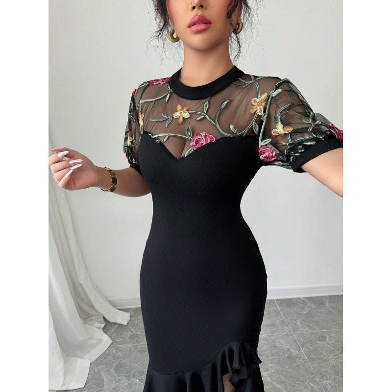 Damen Elegantes Wickelkleid mit transparenter Spitzenblende und Rüschendetails EB