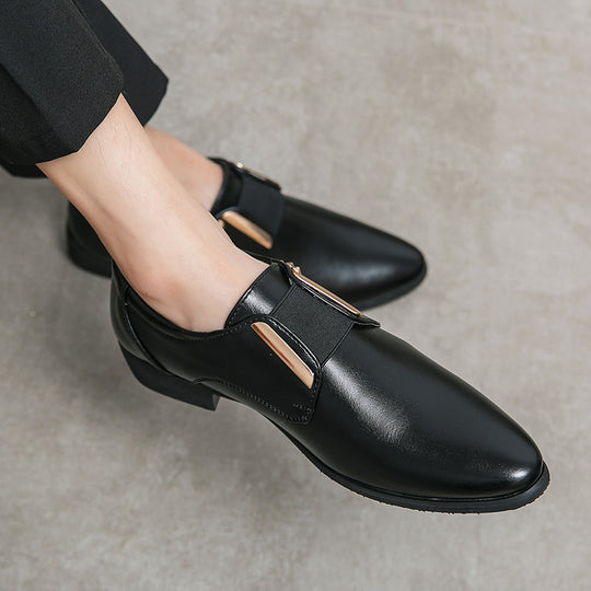 Herren elegante spitze Slip-On Business-Halbschuhe mit elastischer Gummilasche und dekorativen Metallapplikationen EB