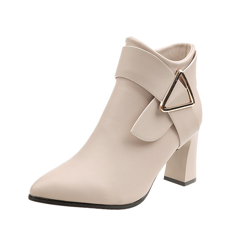 Damen elegante Stiefeletten mit modischem Riemen und geschmackvollem Schnallen-Detail EB