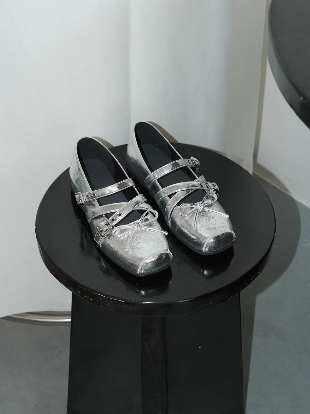 Damen Mokassins mit verstellbarem Riemen und eleganter Schnallenverzierung EB