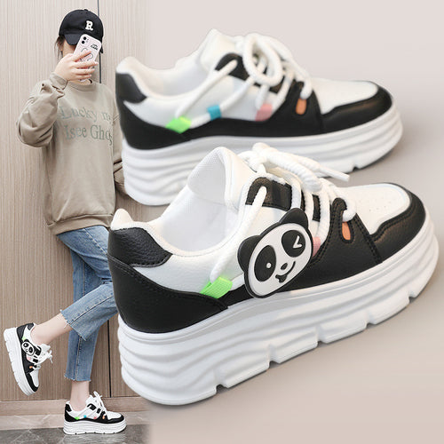Damen trendige Plateausneaker mit lebhaften Details und komfortabler Dämpfung EB
