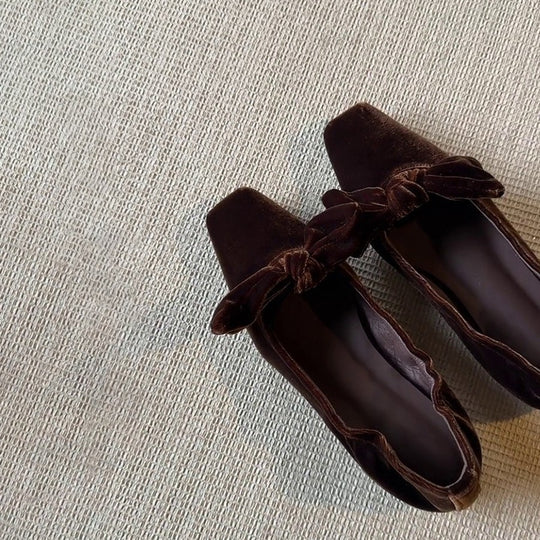 Damen Ballerina-Schuhe mit sanften Rüschen und eleganter Schleifenverzierung EB