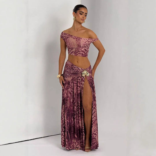 Damen Kleidungsset im stylischen Off-Shoulder-Design mit Raffungen und einzigartigem Muster EB