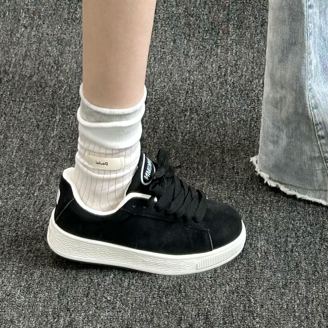 Damen Sportliche Freizeitsneaker mit atmungsaktiver Oberflächenstruktur und rutschfester Sohle EB