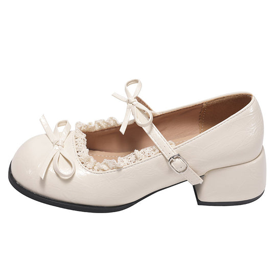 Damen Ballerinas mit romantischem Riemchen und dekorativen Spitzenakzenten EB