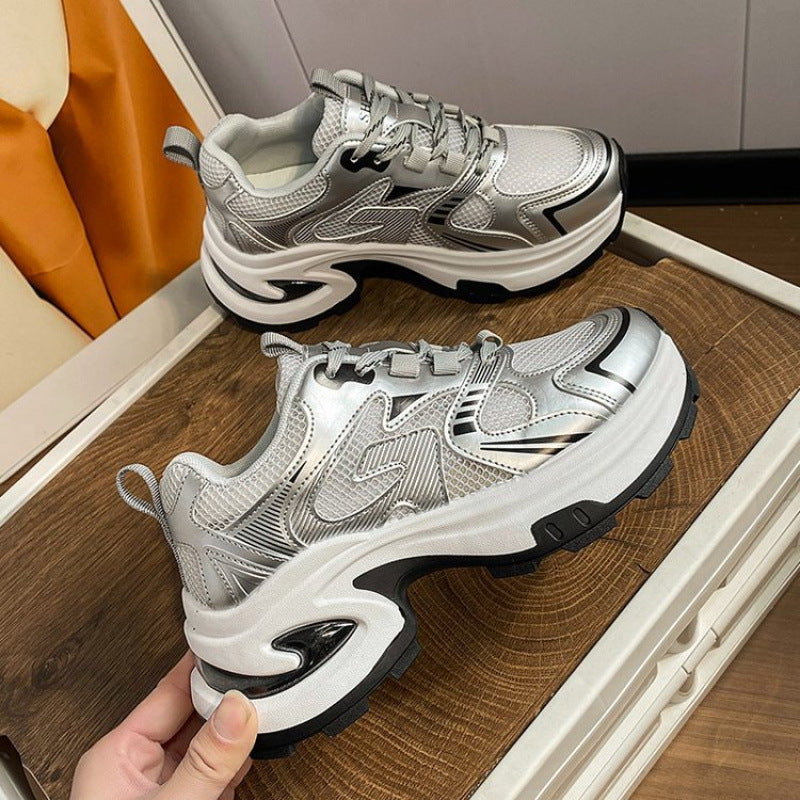 Damen Sportliche Sneakers mit robustem Mesh-Obermaterial und dämpfender Laufsohle EB
