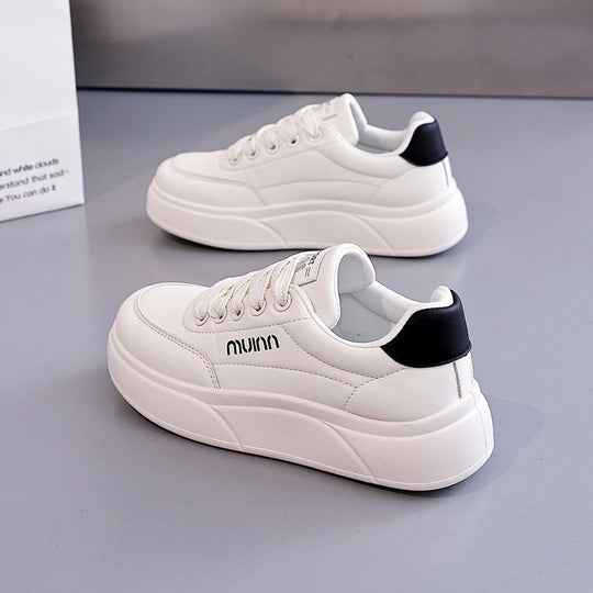 Damen Chunky Sneakers mit gepolstertem Fußbett und rutschfester Sohle EB