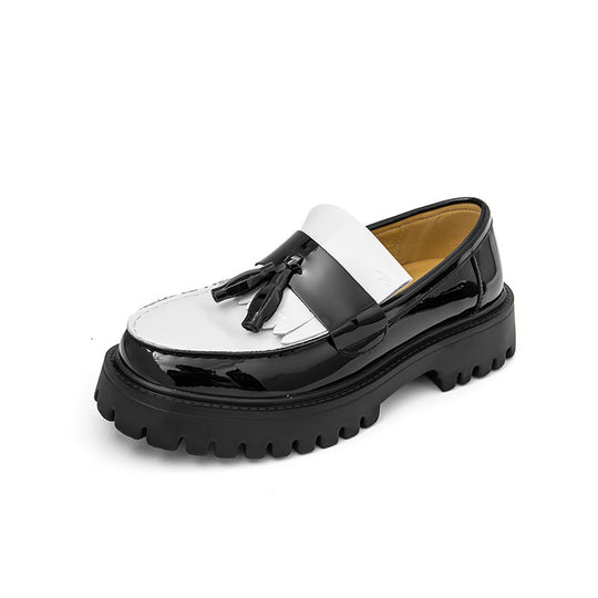 Damen Plateau-Brogue Derby mit markanter Profilsohle und Lacklederoptik EB