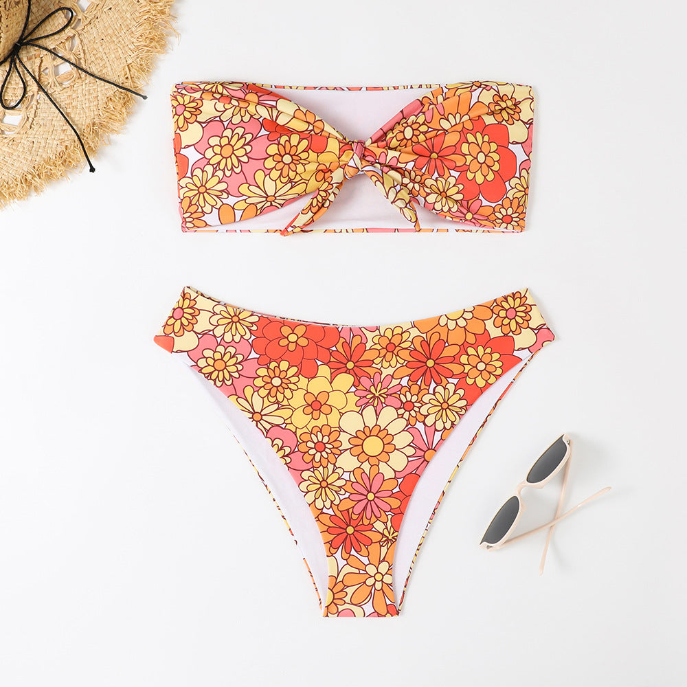 Damen Bandeau Bikini mit modischem Blumenmuster und verspieltem Knotendetail EB