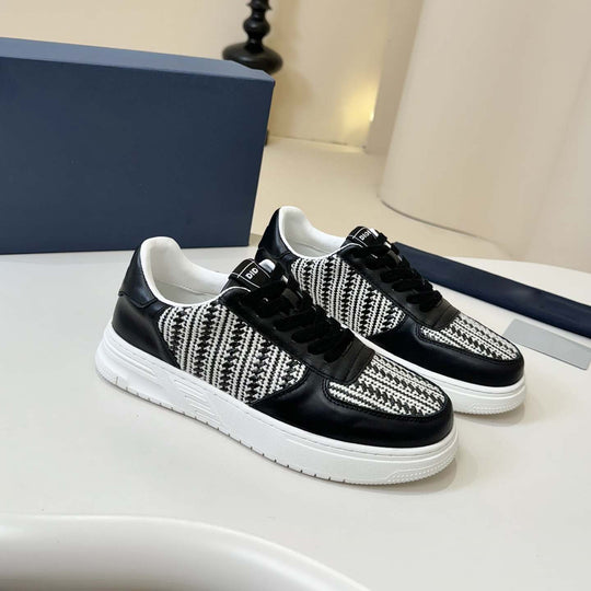 Damen Sneakers mit strukturierter Oberflächenkombination und gepolsterter Sohle EB