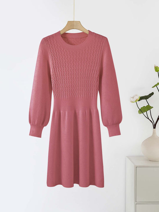 Damen Strickkleid mit voluminösen Ärmeln und strukturiertem Oberteil EB