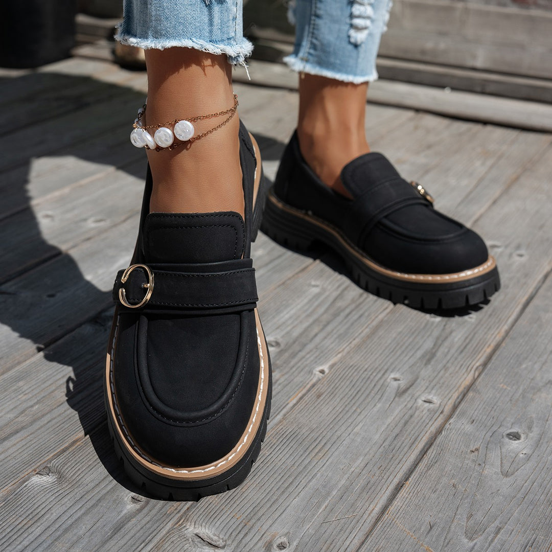 Damen robuster Loafer mit grober Profilsohle, gepolstertem Komfortfußbett und zierlicher Metallschnalle EB
