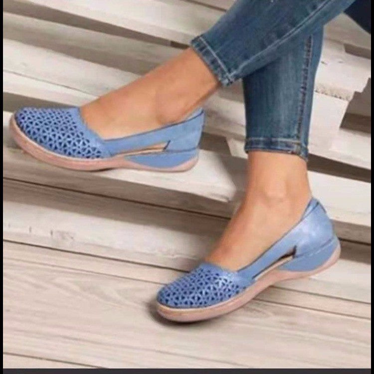 Damen luftige Clogs mit modischen Cut-Outs EB