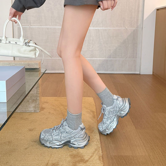 Damen Sportschuhe mit atmungsaktiver Mesh-Oberfläche und einzigartiger Bodenstruktur EB