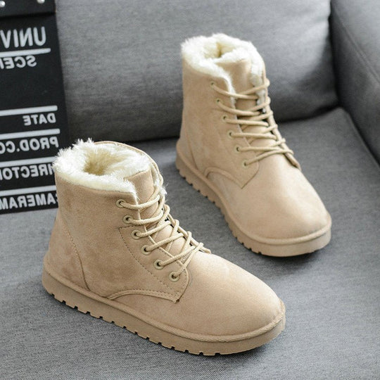 EB | High-Top Wildlederstiefel - Kunstfellfutter - Schnürung - Flache Gummisohle