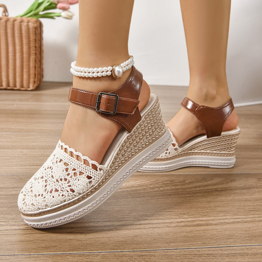 Damen Wedge-Sandalen mit filigranem Spitzen-Design EB
