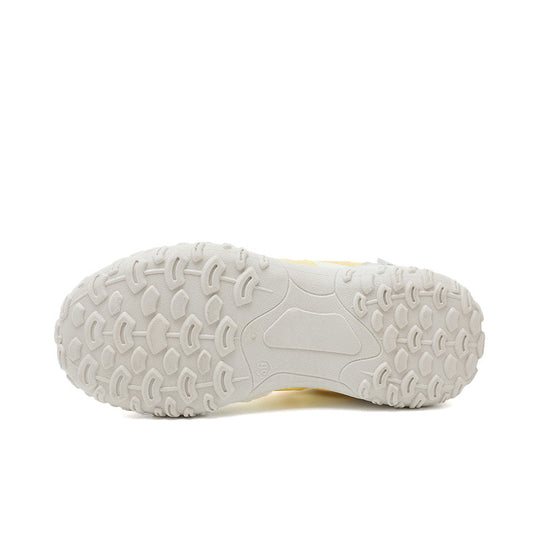 Damen Sportliche Sneaker mit atmungsaktivem Netzmaterial und dämpfender Laufsohle EB