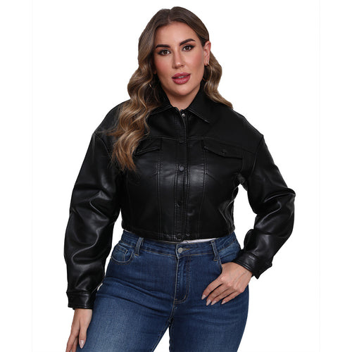 Damen nan kurze Oversized-Kunstlederjacke im Trucker-Stil mit Pattentaschen und verdeckter Druckknopfleiste EB