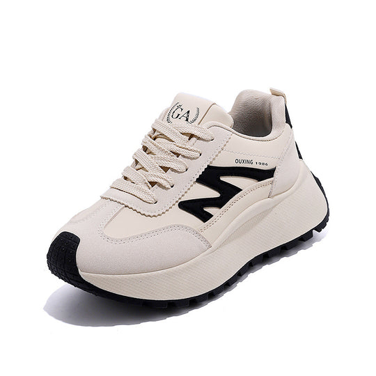 Damen sportliche Sneakers mit dämpfendem Fußbett und rutschfester Sohle EB